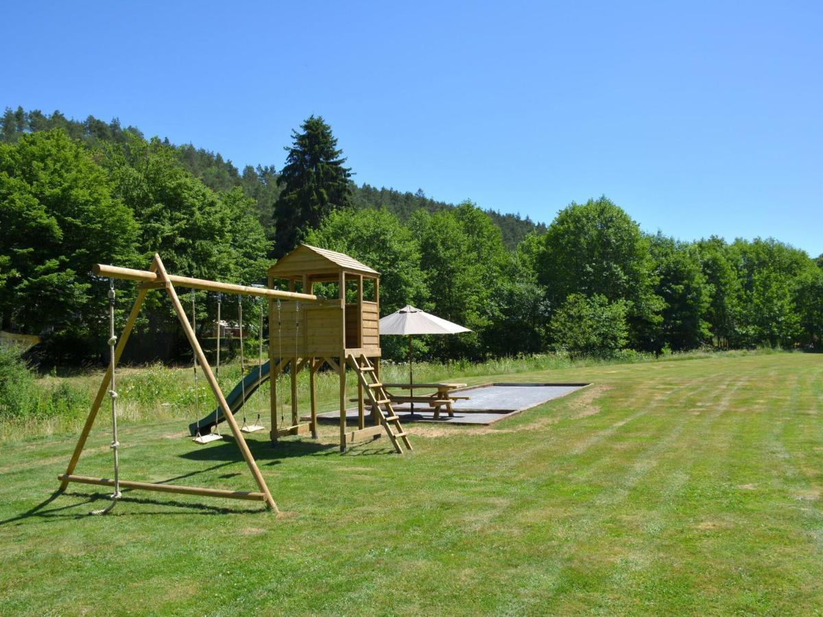 Cozy Holiday Home In Gedinne Near Forest Vencimont Exterior photo