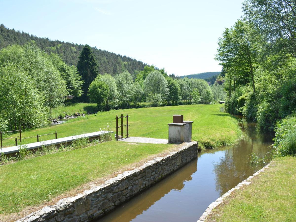 Cozy Holiday Home In Gedinne Near Forest Vencimont Exterior photo